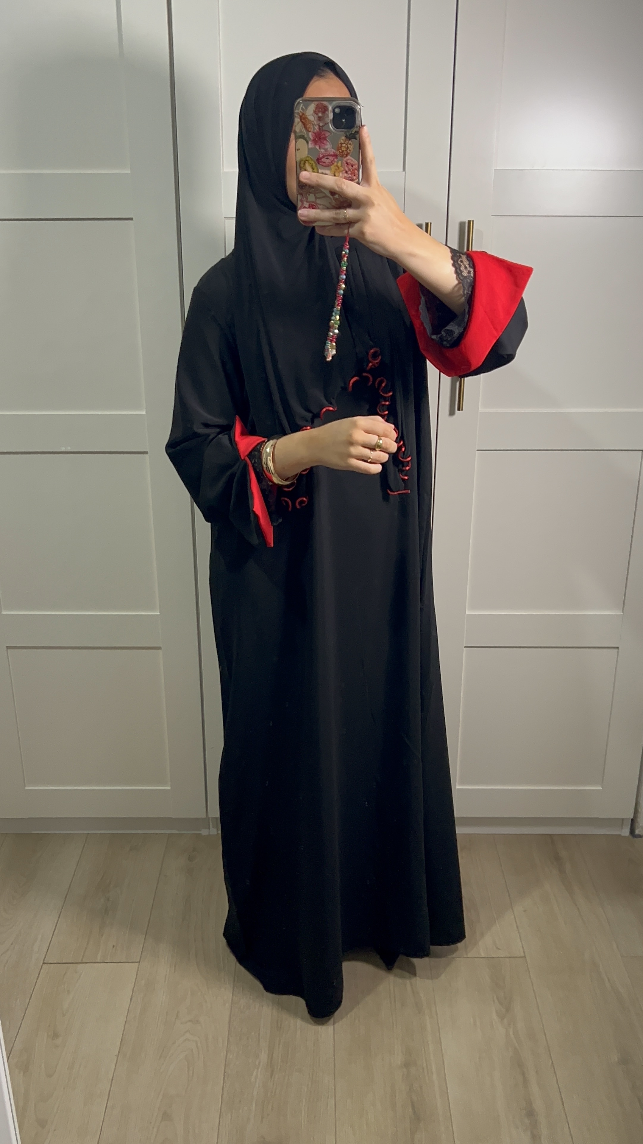 ABAYA DENTELLE ROUGE